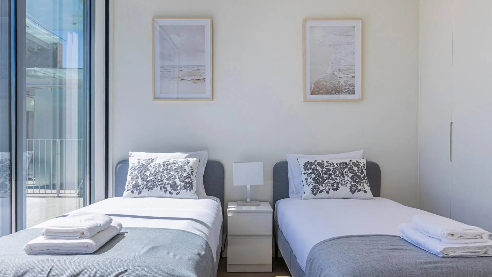 Prata Riverside XIII By Innkeeper Lisbon Apartment